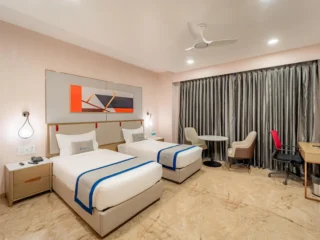 Pravasa-Hotel-Vijayapura